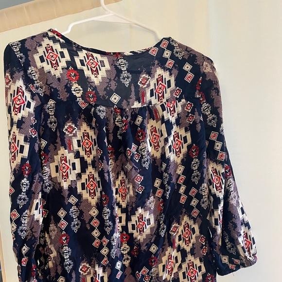 Mossimo shirt - Picture 2 of 3